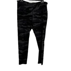 Tuff Athletics Black Gray Camo Leggings XL